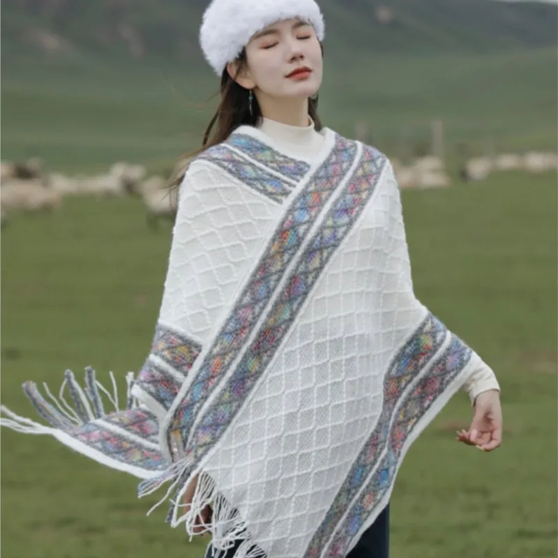 Ethnic-style scarf, head cover, sun protection shawl, women's thin travel outfit, silk scarf, seaside and beach
Ethnic-style scarf, head cover, sun protection shawl, women's thin travel outfit, silk scarf, seaside and beach
