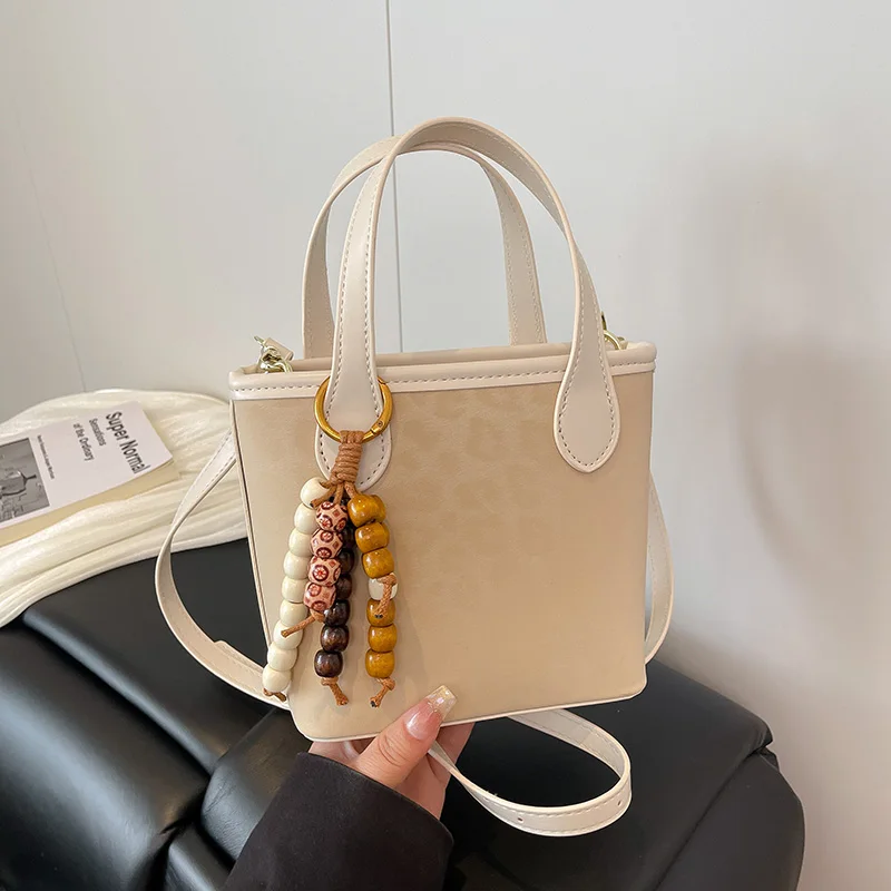 PU Leopard Large Capacity Shoulder Bags Temperament Fashion 2025 High Quality Women's Bags Autumn New Versatile Women's Handbags
PU Leopard Large Capacity Shoulder Bags Temperament Fashion 2025 High Quality Women's Bags Autumn New Versatile Women's Handbags