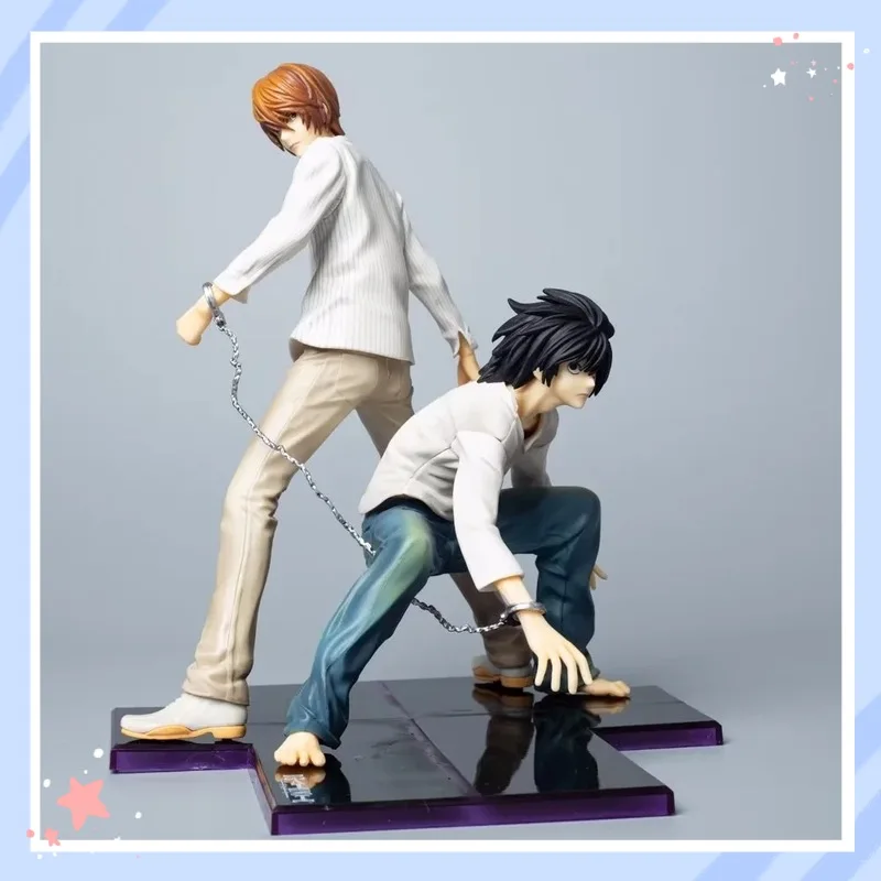 Набор фигурок Лайта Ягами и Л из «Тетради смерти» с соединенной цепью, аниме-статуэтка, настольное украшение, коллекционная модель для фанатов аниме
Набор фигурок Лайта Ягами и Л из «Тетради смерти» с соединенной цепью, аниме-статуэтка, настольное украшение, коллекционная модель для фанатов аниме