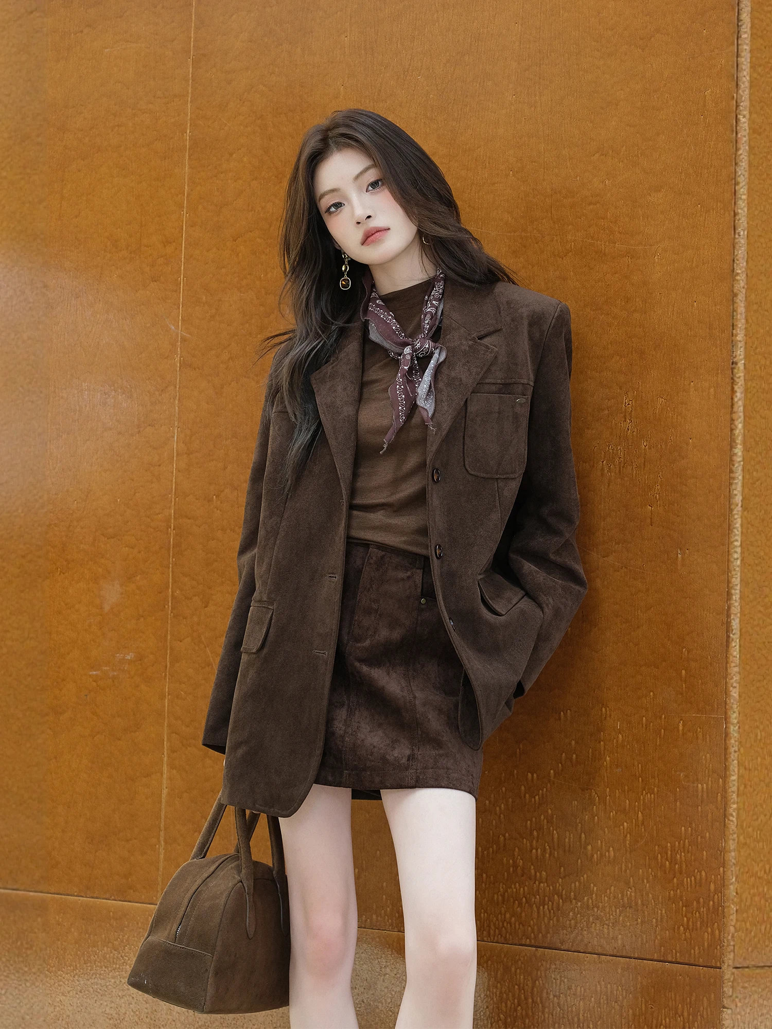 MIUCO Naples Suede Suit Casual Elegance Coffee Color Small Size West Coat Women's Commute Sle Long Sve Single Button
MIUCO Naples Suede Suit Casual Elegance Coffee Color Small Size West Coat Women's Commute Sle Long Sve Single Button
