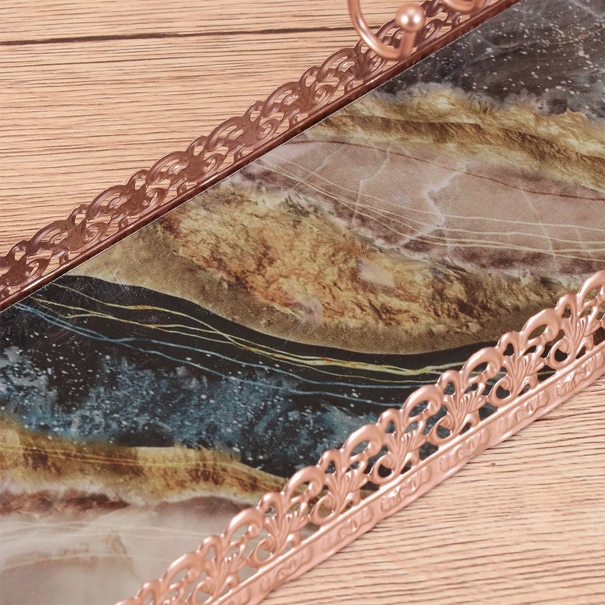 1Pcs Rose Gold Metal Jewelry Display Stand Vintage Style Necklace Hook Earring Organizer Holder for Bedroom Vanity Nightstand
1Pcs Rose Gold Metal Jewelry Display Stand Vintage Style Necklace Hook Earring Organizer Holder for Bedroom Vanity Nightstand