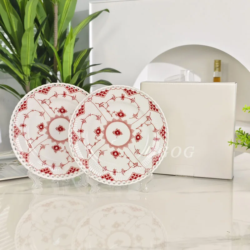 Vintage and Delicate Pastry Cake Plates in Double - Plate Set Ideal for Afternoon Tea Desserts
Vintage and Delicate Pastry Cake Plates in Double - Plate Set Ideal for Afternoon Tea Desserts