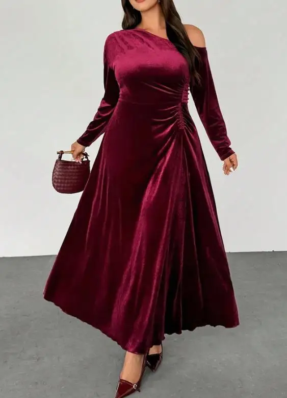 Velvet Women's Spring New Luxurious Elegant and High End Temperament Slant Neck Off Shoulder A-Line Dress Suitable for Banquets
Velvet Women's Spring New Luxurious Elegant and High End Temperament Slant Neck Off Shoulder A-Line Dress Suitable for Banquets