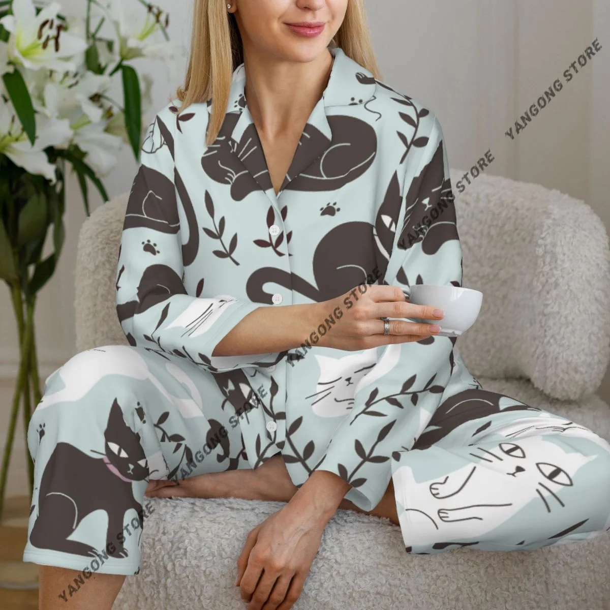 Cats In Doodle Womens Pajamas Loungewear Two-piece Sleepwear Button-Down Full Sleeve Long Pajamas Set
Cats In Doodle Womens Pajamas Loungewear Two-piece Sleepwear Button-Down Full Sleeve Long Pajamas Set