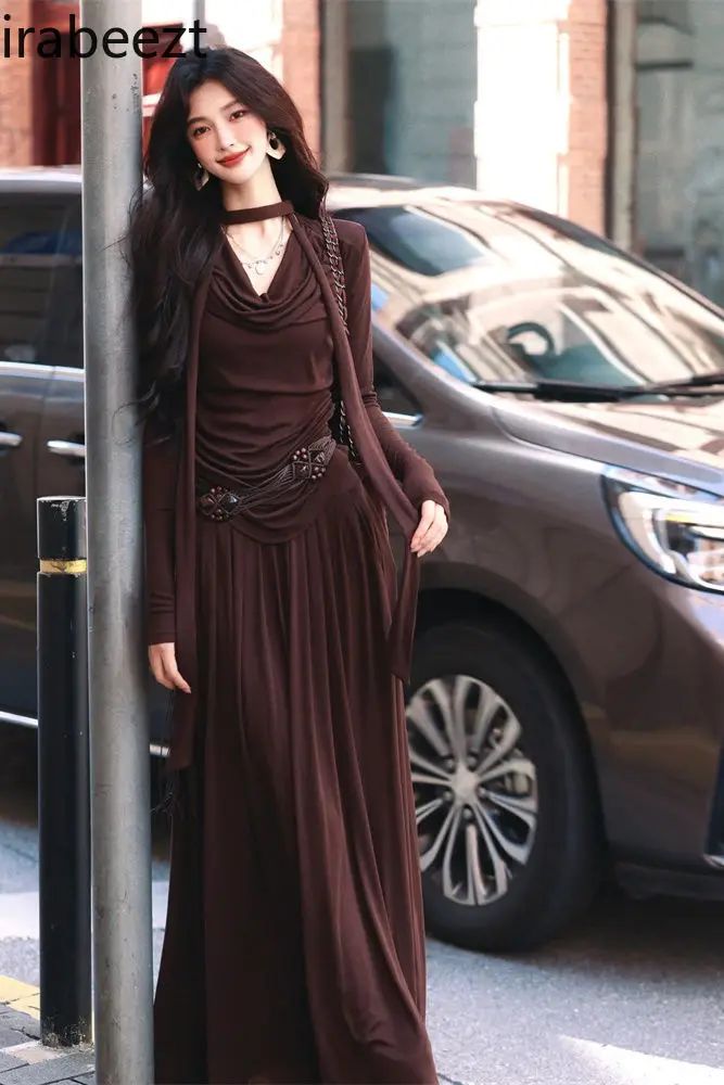 Chic Outfit for Women Premium Quality Autumn Women's Y2K Stylish Long Sleeve Fit & Flare Blouse + High-Waist Skirt 2-Piece Set
Chic Outfit for Women Premium Quality Autumn Women's Y2K Stylish Long Sleeve Fit & Flare Blouse + High-Waist Skirt 2-Piece Set