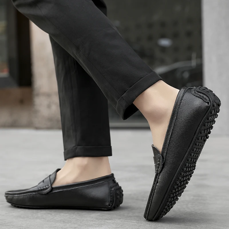 Luxury Brand Mens Loafers Genuine Leather Men Casual Shoes Fashion Moccasins Breathable Slip on Driving Shoes Plus Size 38-49
Luxury Brand Mens Loafers Genuine Leather Men Casual Shoes Fashion Moccasins Breathable Slip on Driving Shoes Plus Size 38-49