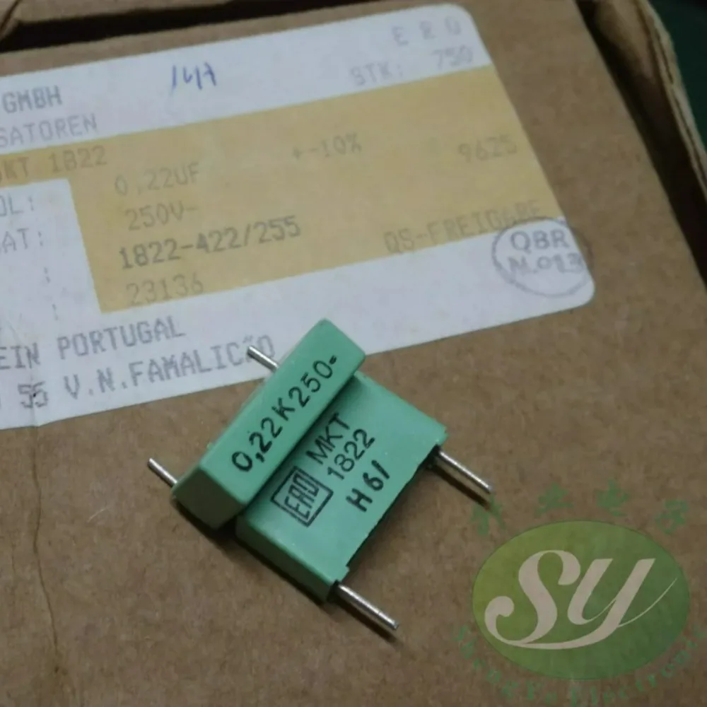 10pcs/lot MKT1822 0.22uf 250V 220nf u22 224 Brand New 15mm Film Capacitor
10pcs/lot MKT1822 0.22uf 250V 220nf u22 224 Brand New 15mm Film Capacitor