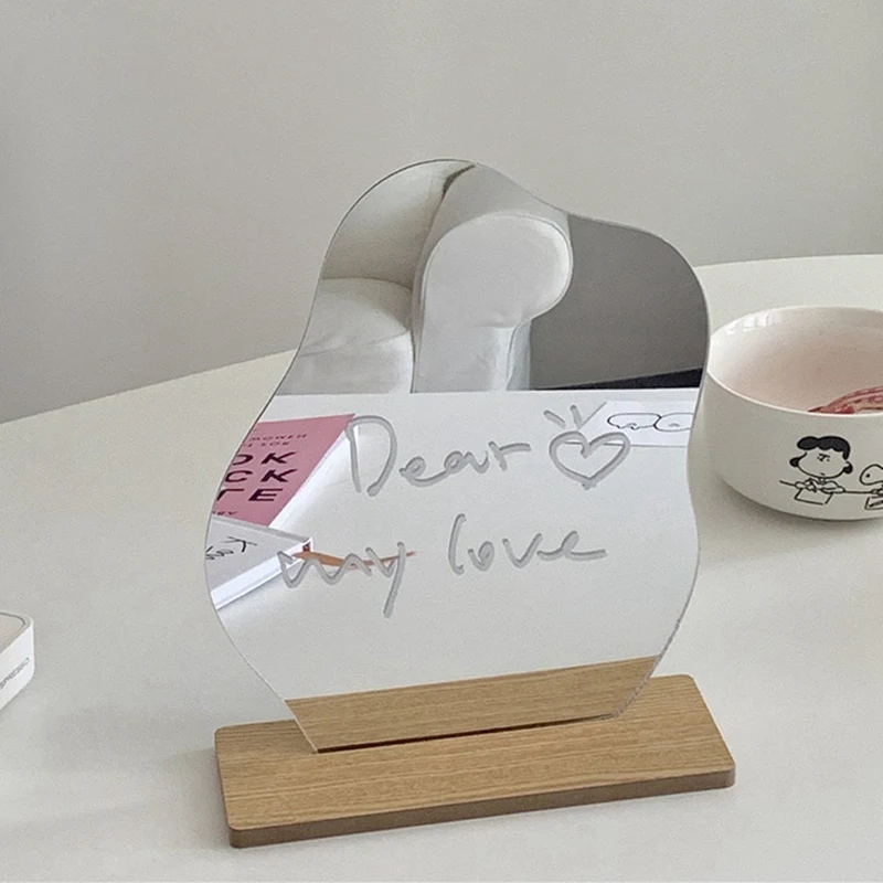 Зеркало для макияжа в форме звезды, с деревянной основой
Зеркало для макияжа в форме звезды, с деревянной основой