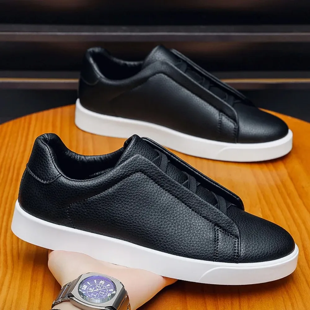 2026 Spring Autumn New Men's Low Top Board Shoes Korean Edition Versatile Men's White Shoes Student Single Shoes
2026 Spring Autumn New Men's Low Top Board Shoes Korean Edition Versatile Men's White Shoes Student Single Shoes