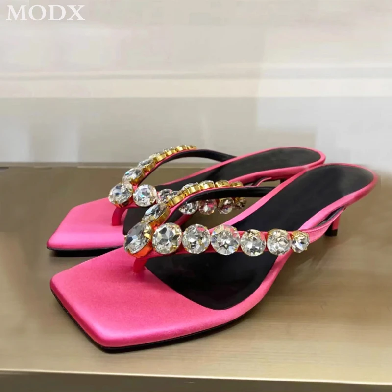 Square Head Kitten Heel Flip-Flops 2024 Summer New Fashion Rhinestone Decor Outdoor Slippers For Women's Satin Crystal Sandals
Square Head Kitten Heel Flip-Flops 2024 Summer New Fashion Rhinestone Decor Outdoor Slippers For Women's Satin Crystal Sandals