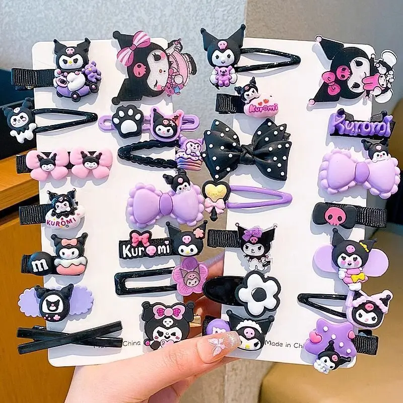 Anime Sanrio Baby Cute Kuromi Hairpin Children's Hairpin Little Girl Bb Clip Sweet Side Bang Clip Headdress Holiday Cartoon Gift
Anime Sanrio Baby Cute Kuromi Hairpin Children's Hairpin Little Girl Bb Clip Sweet Side Bang Clip Headdress Holiday Cartoon Gift