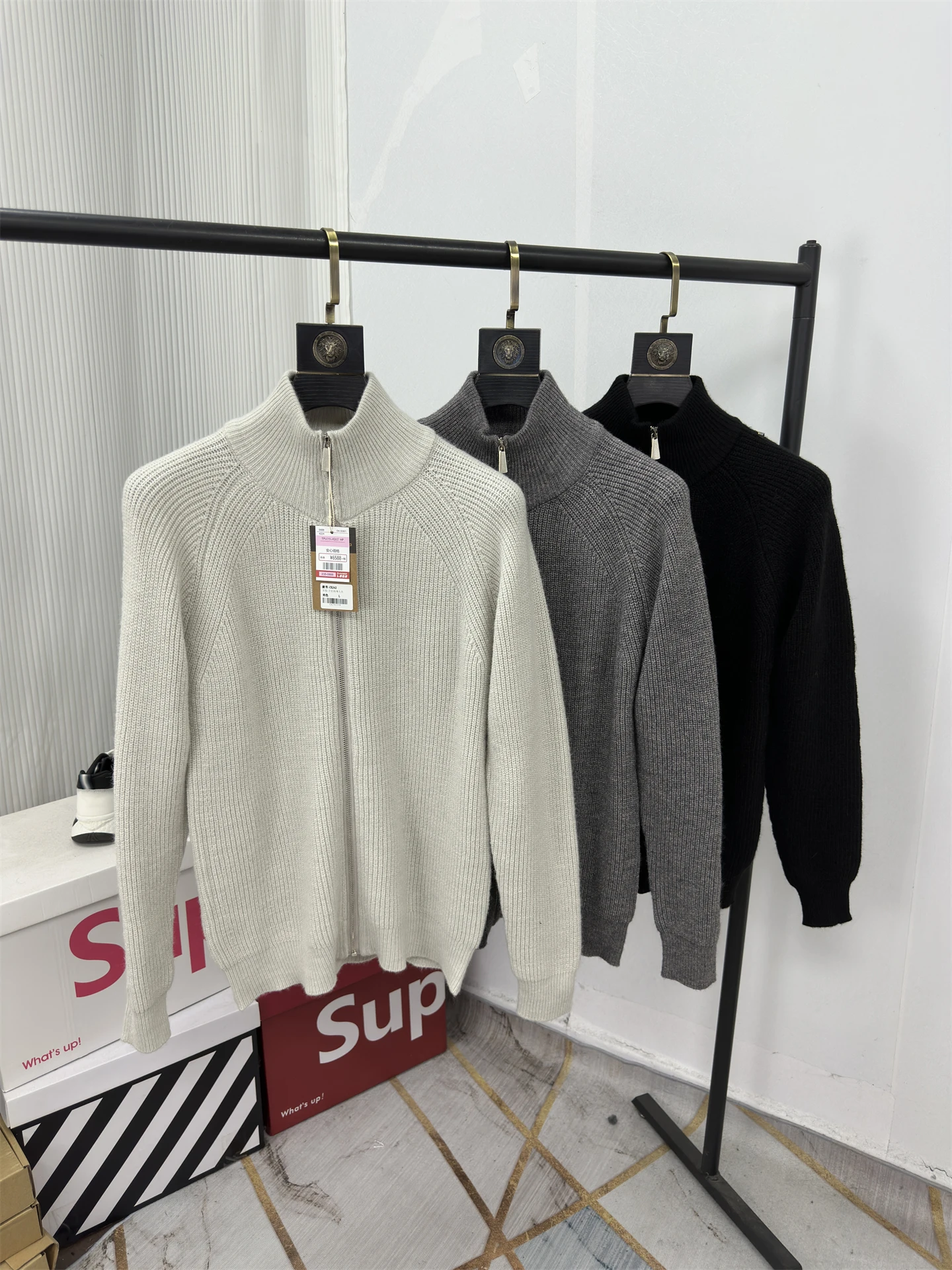 Мужской цветной кардиган Sli: комфортный, дышащий, модный, с длинными рукавами, вязаный свитер-жакет для весны
Мужской цветной кардиган Sli: комфортный, дышащий, модный, с длинными рукавами, вязаный свитер-жакет для весны