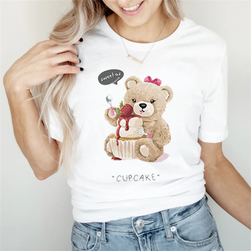 Cute Printing Design Woman Summer T Shirt Oversized Short Sleeve Comfort Female Tee Gift Graphic White Girl Clothes BABY BEAR
Cute Printing Design Woman Summer T Shirt Oversized Short Sleeve Comfort Female Tee Gift Graphic White Girl Clothes BABY BEAR