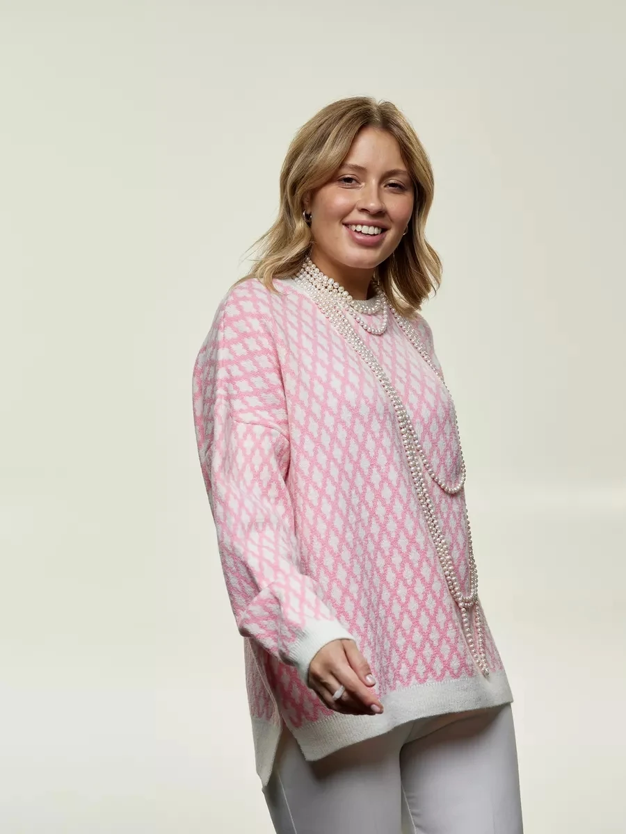 Women's Fashion Knitted Diamond Grid Pattern Solid Sweater Women's Casual Pullover Warm And Cozy Knit Sweater
Women's Fashion Knitted Diamond Grid Pattern Solid Sweater Women's Casual Pullover Warm And Cozy Knit Sweater