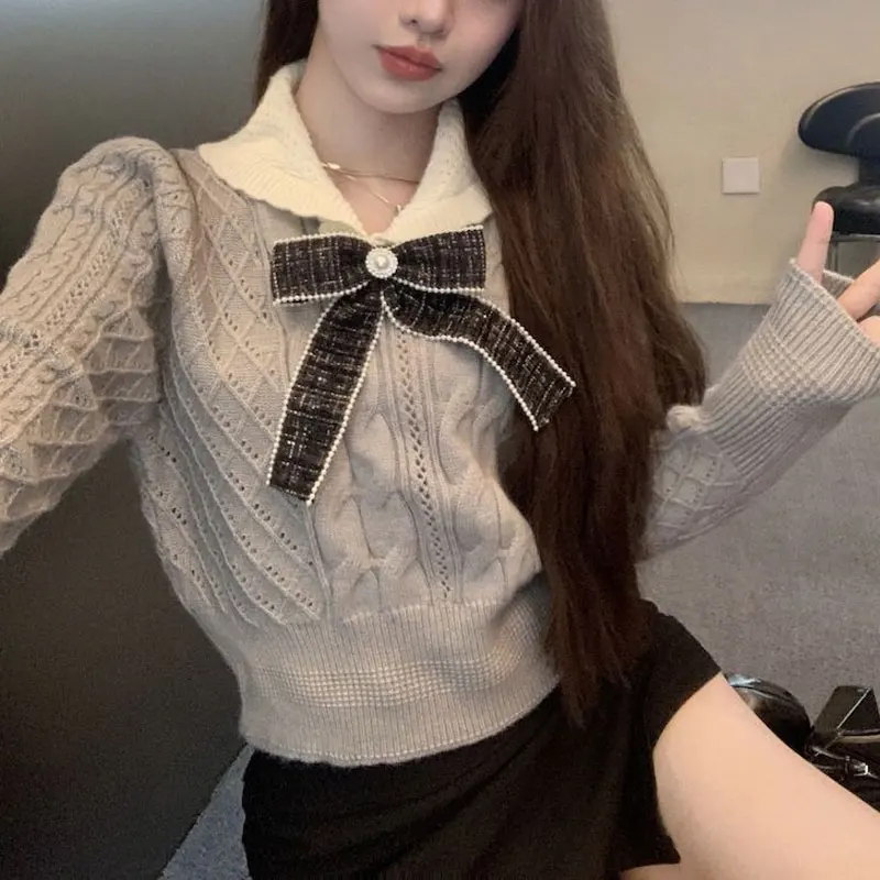French Style Aura Bow Sweaters Autumn Winter Doll Collar Women's Clothing Spliced Slim Vintage Basic Long Sleeve Knitted Jumpers
French Style Aura Bow Sweaters Autumn Winter Doll Collar Women's Clothing Spliced Slim Vintage Basic Long Sleeve Knitted Jumpers