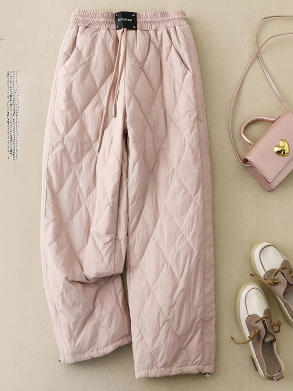 Европейские легкие пуховые хлопковые брюки, женские зимние свободные брюки с эластичной резинкой на талии, повседневные теплые хлопковые широкие брюки
Европейские легкие пуховые хлопковые брюки, женские зимние свободные брюки с эластичной резинкой на талии, повседневные теплые хлопковые широкие брюки