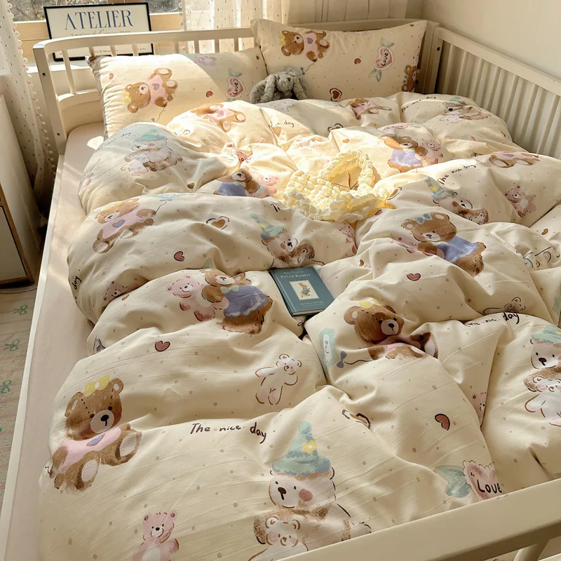 Lovely Cartoon Printed Cotton Bed Sets Super Soft Skin-Friendly Bedding Set for Dorm Home Queen King Size Soft Bed Decoration
Lovely Cartoon Printed Cotton Bed Sets Super Soft Skin-Friendly Bedding Set for Dorm Home Queen King Size Soft Bed Decoration