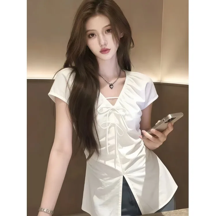 Summer White V-Neck Slit Shirt Women's Beautiful Tie Design Fashionable Top French Style Cotton Blend Short Sleeve Midi Length
Summer White V-Neck Slit Shirt Women's Beautiful Tie Design Fashionable Top French Style Cotton Blend Short Sleeve Midi Length