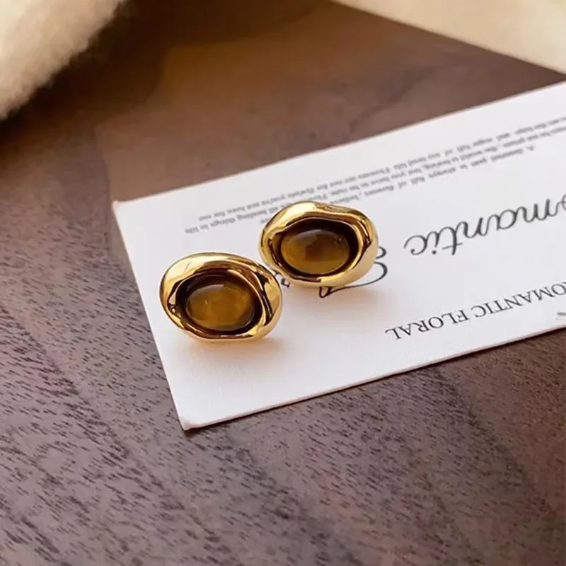 New Hot Selling Round Tiger's Eye Stone Earrings For Women Fashion Simple Retro Earrings Valentine's Day Anniversary Gifts
New Hot Selling Round Tiger's Eye Stone Earrings For Women Fashion Simple Retro Earrings Valentine's Day Anniversary Gifts