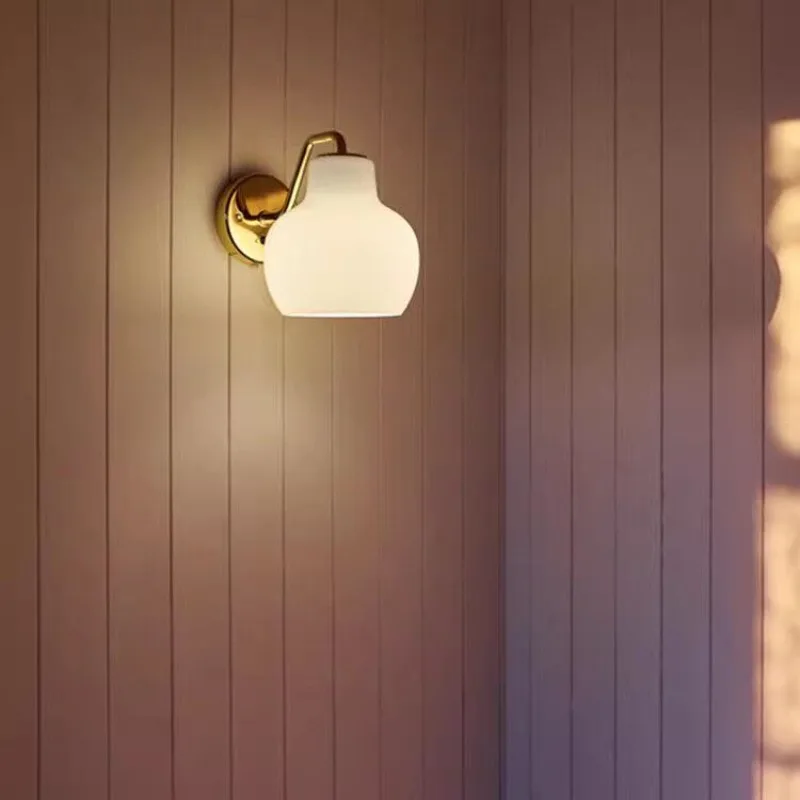 Nordic White Glass Wall Lamp Living Room Bedside Study Aisle Corridor LED Wall Sconces Modern Creative Home Decor Light Fixtures
Nordic White Glass Wall Lamp Living Room Bedside Study Aisle Corridor LED Wall Sconces Modern Creative Home Decor Light Fixtures