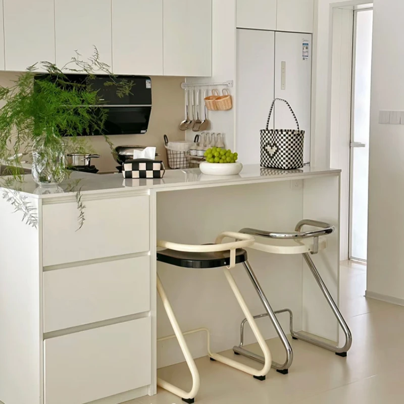 Designer's Antique Style Cream Comfortable Bar Chair Colorful Macaron Small Apartment Chair Coffee Shop Modern Simple Furniture
Designer's Antique Style Cream Comfortable Bar Chair Colorful Macaron Small Apartment Chair Coffee Shop Modern Simple Furniture