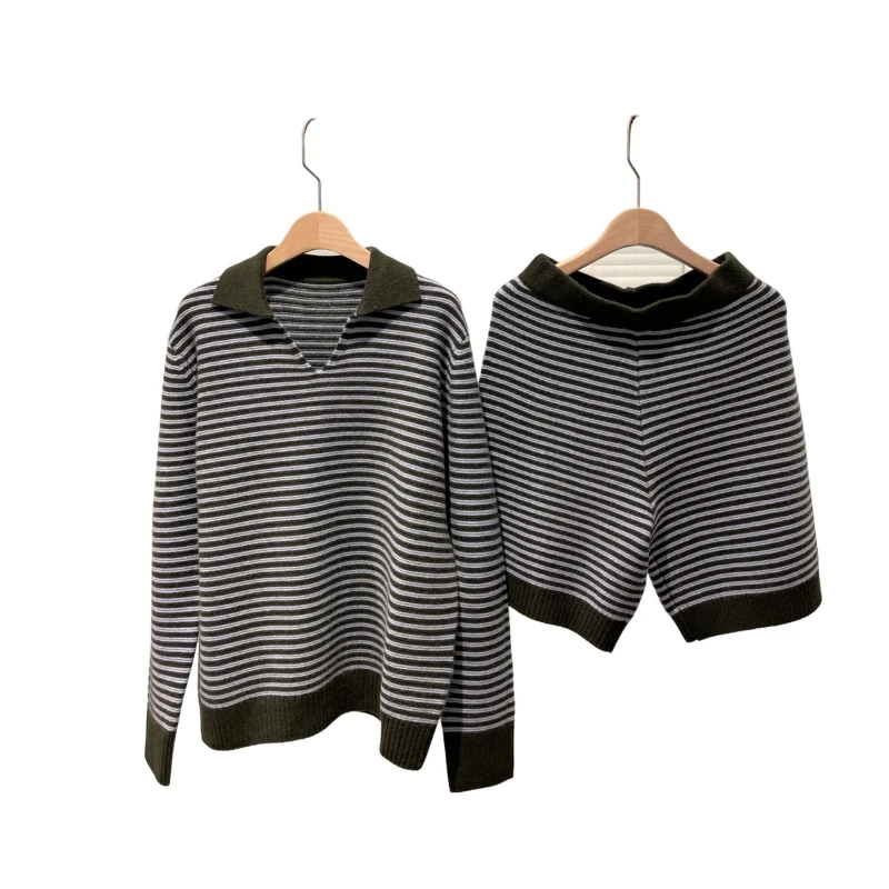 24 Vintage Style High-Grade Wool Thermal Banquet Coat Women's Suit Trend Fashion Stripes High-Grade Stripes Knitting Suit
24 Vintage Style High-Grade Wool Thermal Banquet Coat Women's Suit Trend Fashion Stripes High-Grade Stripes Knitting Suit