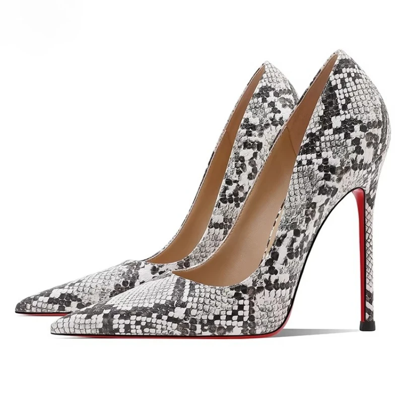 Foreign Trade Fashion New Snake Pattern Pointed Super High Heels Women's Thin Heels Light Mouth Sexy Single Shoes
Foreign Trade Fashion New Snake Pattern Pointed Super High Heels Women's Thin Heels Light Mouth Sexy Single Shoes