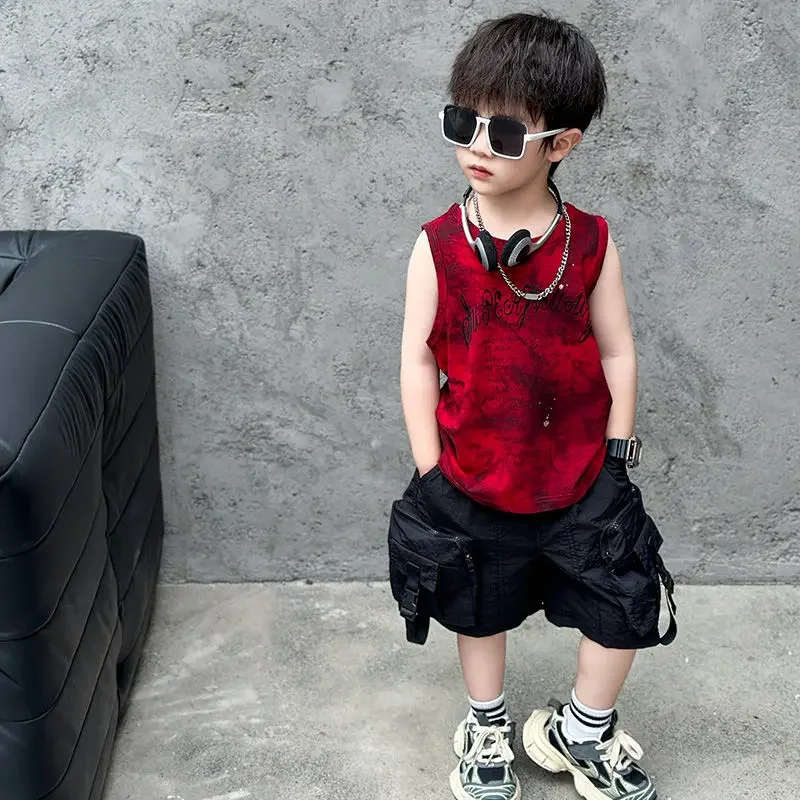 Boys' Sets Sleeveless Tank Tops Cargo Shorts Two-piece Children's Suits 2025 Summer New Red Printed Fashion Handsome Suits
Boys' Sets Sleeveless Tank Tops Cargo Shorts Two-piece Children's Suits 2025 Summer New Red Printed Fashion Handsome Suits