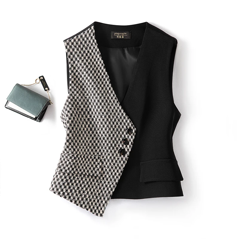ColorMatching V-Neck Vest Female Short Spring Autumn New Temperament Fashion Design Irregular Casual Buttons V-Neck Vest Outside
ColorMatching V-Neck Vest Female Short Spring Autumn New Temperament Fashion Design Irregular Casual Buttons V-Neck Vest Outside