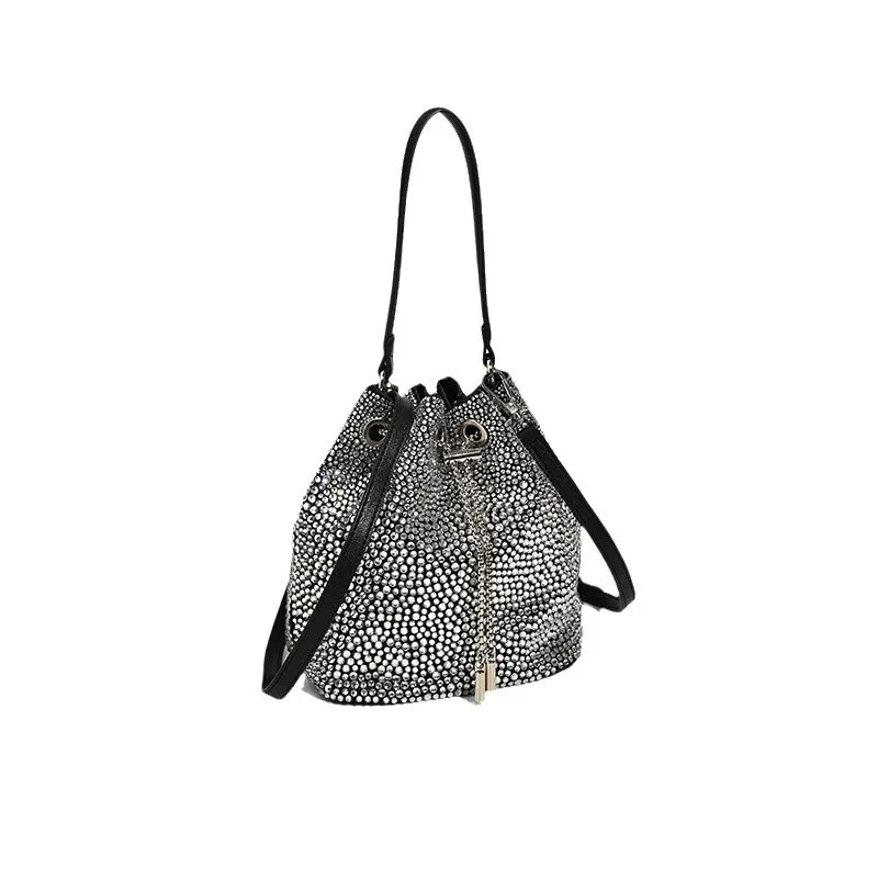 Женские модные сумки-ведра для ужина, высококачественные сумки, женские сумки большой вместимости, кошелек со стразами Bolso Diseñador De Lujo
Женские модные сумки-ведра для ужина, высококачественные сумки, женские сумки большой вместимости, кошелек со стразами Bolso Diseñador De Lujo
