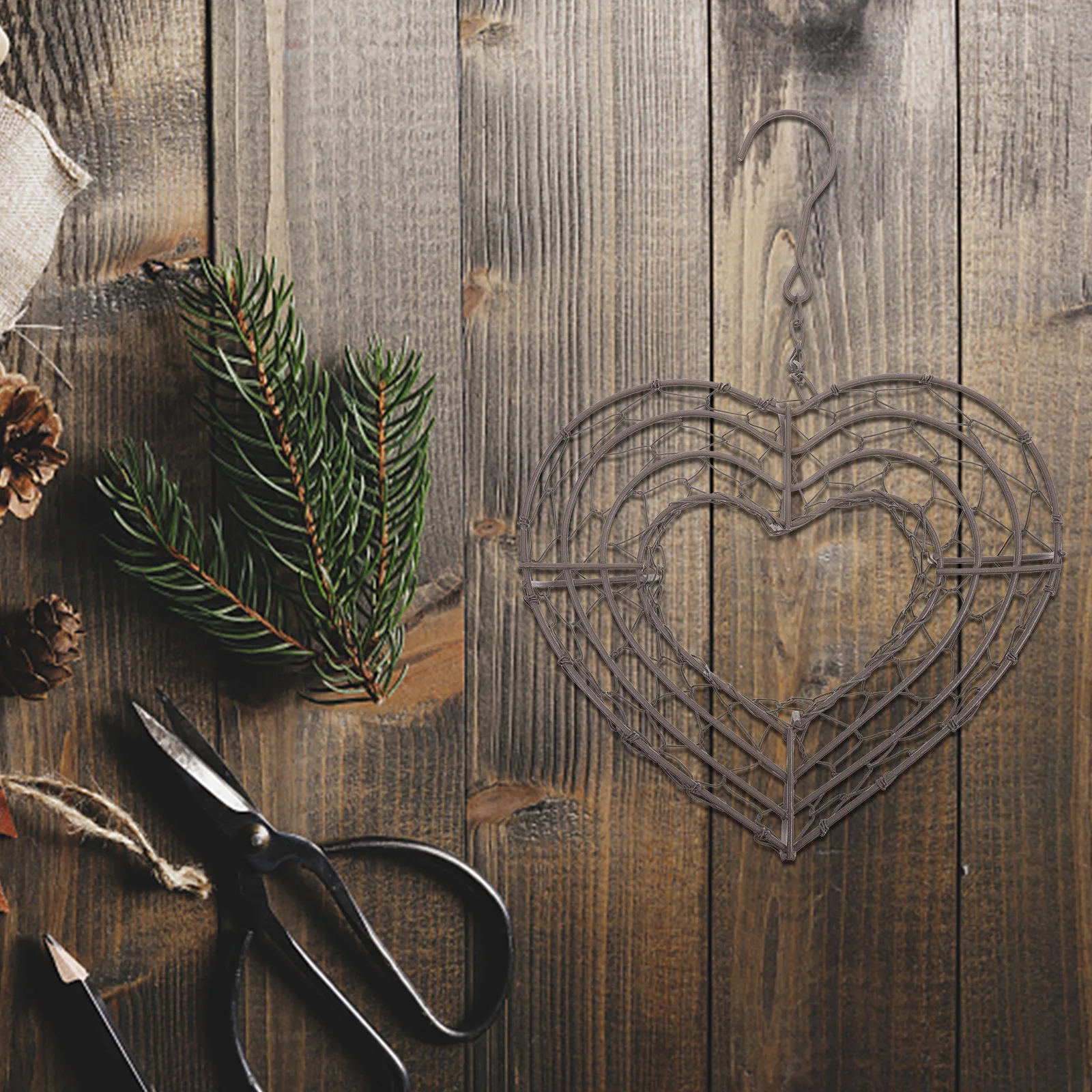 Heart Shaped Succulent Wreath Decor Iron Hanging Planter Wall Flowerpot Home Bar Office Studio Market Supermarket Durable
Heart Shaped Succulent Wreath Decor Iron Hanging Planter Wall Flowerpot Home Bar Office Studio Market Supermarket Durable