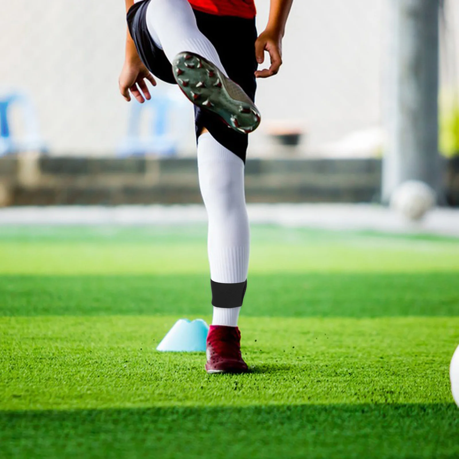 Shin Guard Straps Soccer Adjustable Length Strong Adhesion Lightweight Portable Breathable Material Stable Protection Ankle
Shin Guard Straps Soccer Adjustable Length Strong Adhesion Lightweight Portable Breathable Material Stable Protection Ankle