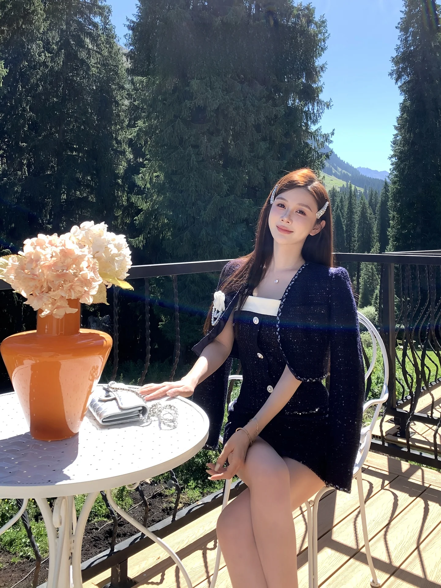 Ретро-костюм AZZHEN: ветровка, юбка и топ, женский комплект королевского синего цвета, модный ансамбль
Ретро-костюм AZZHEN: ветровка, юбка и топ, женский комплект королевского синего цвета, модный ансамбль