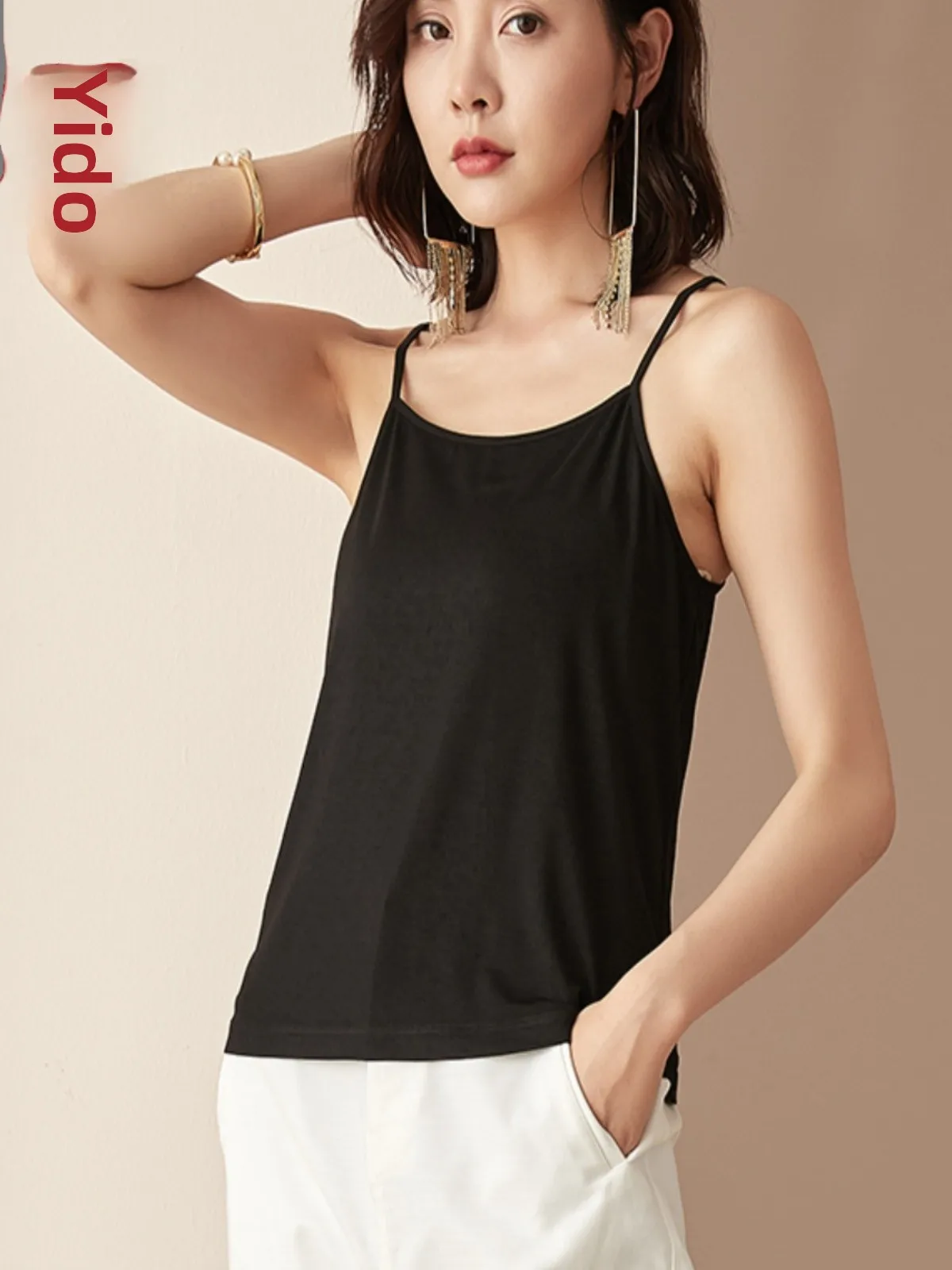 Простая женская базовая майка Bla White ort Sve Strap Vest Basic Sle Casual Faion Original Design от EDIB00039
Простая женская базовая майка Bla White ort Sve Strap Vest Basic Sle Casual Faion Original Design от EDIB00039