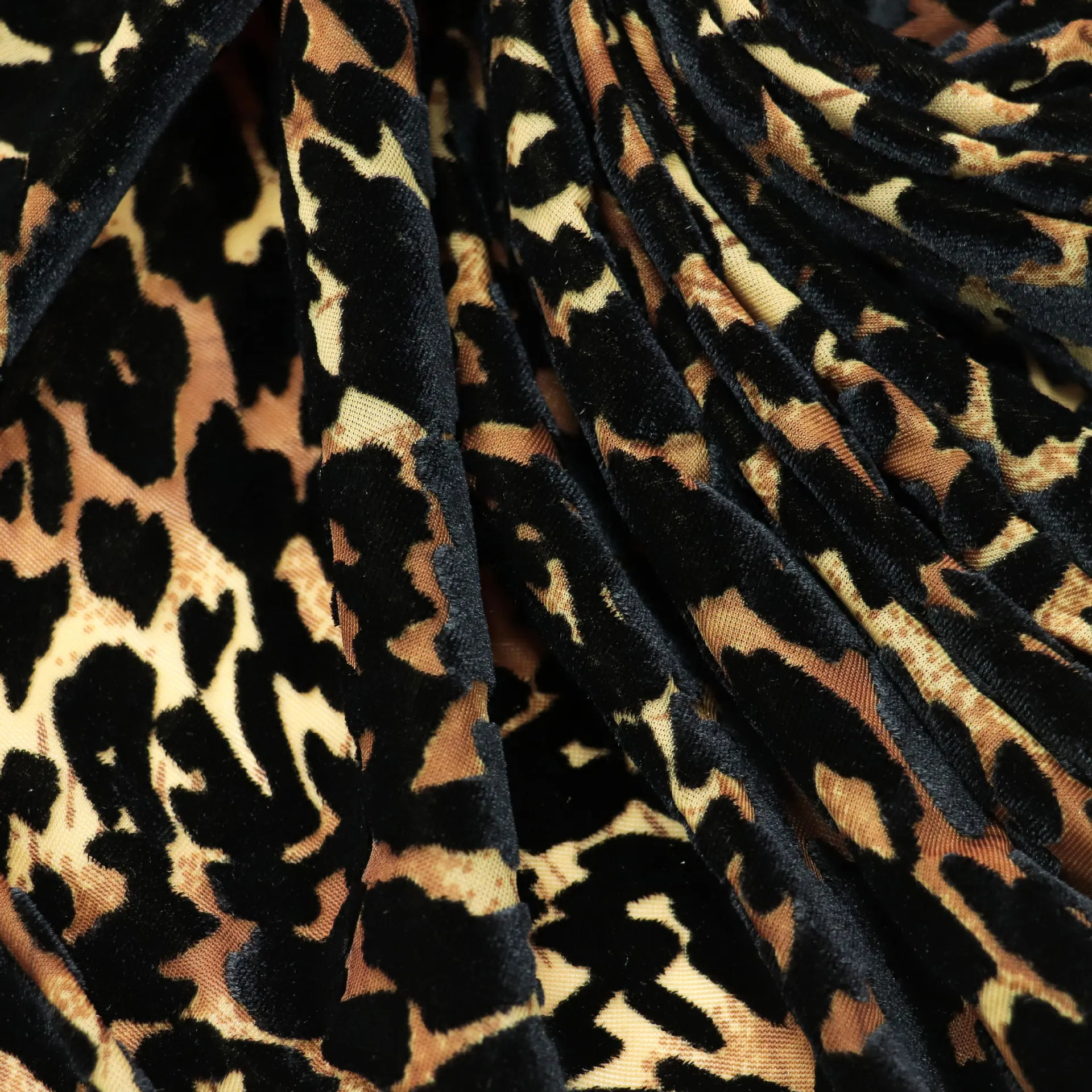 Warp Knitted Non-Inverted Velvet Burn-out Prints Digital Printing Fabric Dress Dance Performance Fabric
Warp Knitted Non-Inverted Velvet Burn-out Prints Digital Printing Fabric Dress Dance Performance Fabric
