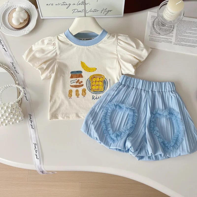 Girls' Summer Outfit New Cartoon Children's SetTT-shirt+Heart-Shaped Bud Shorts Two-Piece Set
Girls' Summer Outfit New Cartoon Children's SetTT-shirt+Heart-Shaped Bud Shorts Two-Piece Set