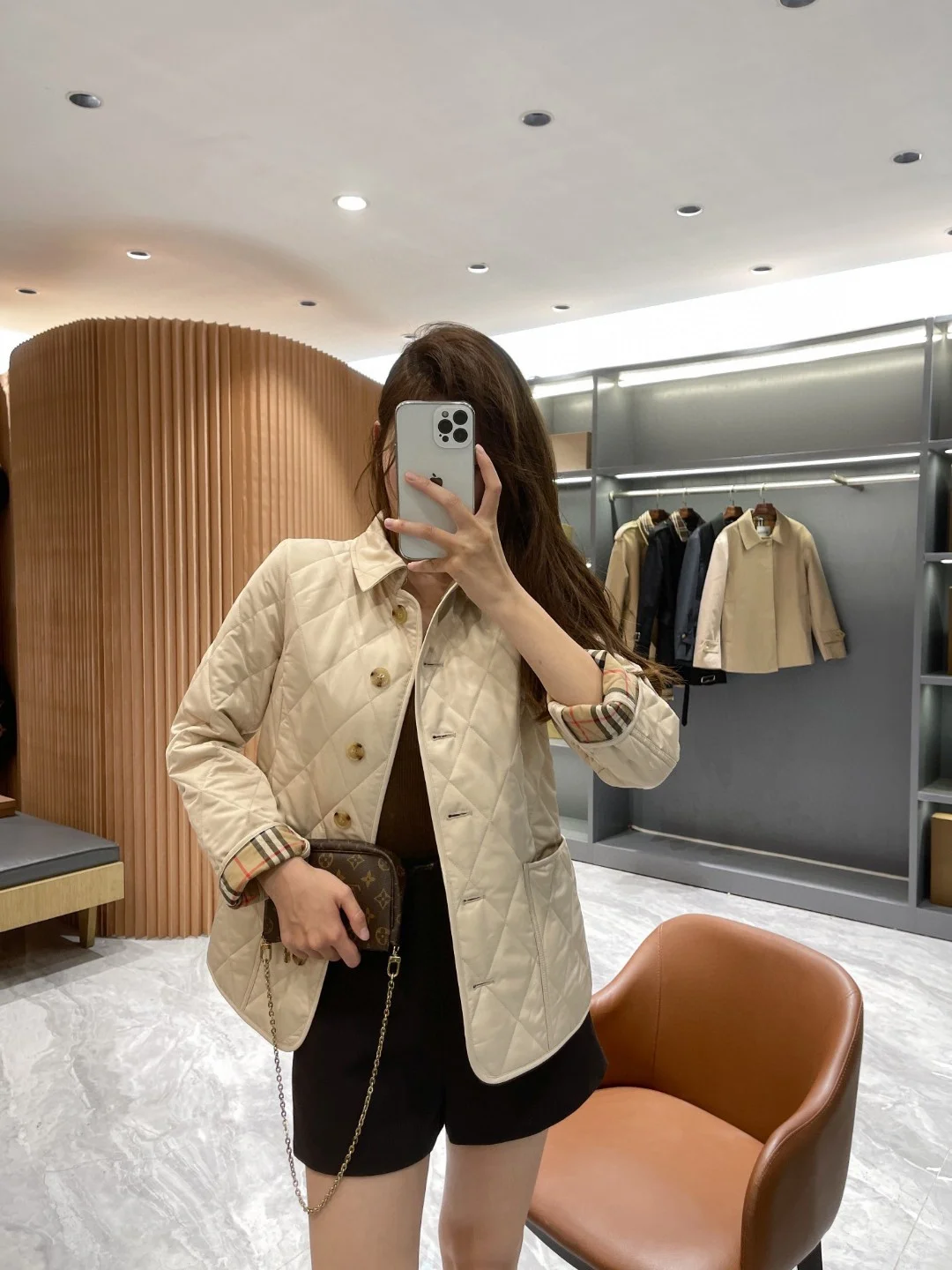 Autumn Winter Diamond Stitch Collar Women's Light Thin Cotton Jacket British Style Fashion Short Fit Single Button
Autumn Winter Diamond Stitch Collar Women's Light Thin Cotton Jacket British Style Fashion Short Fit Single Button