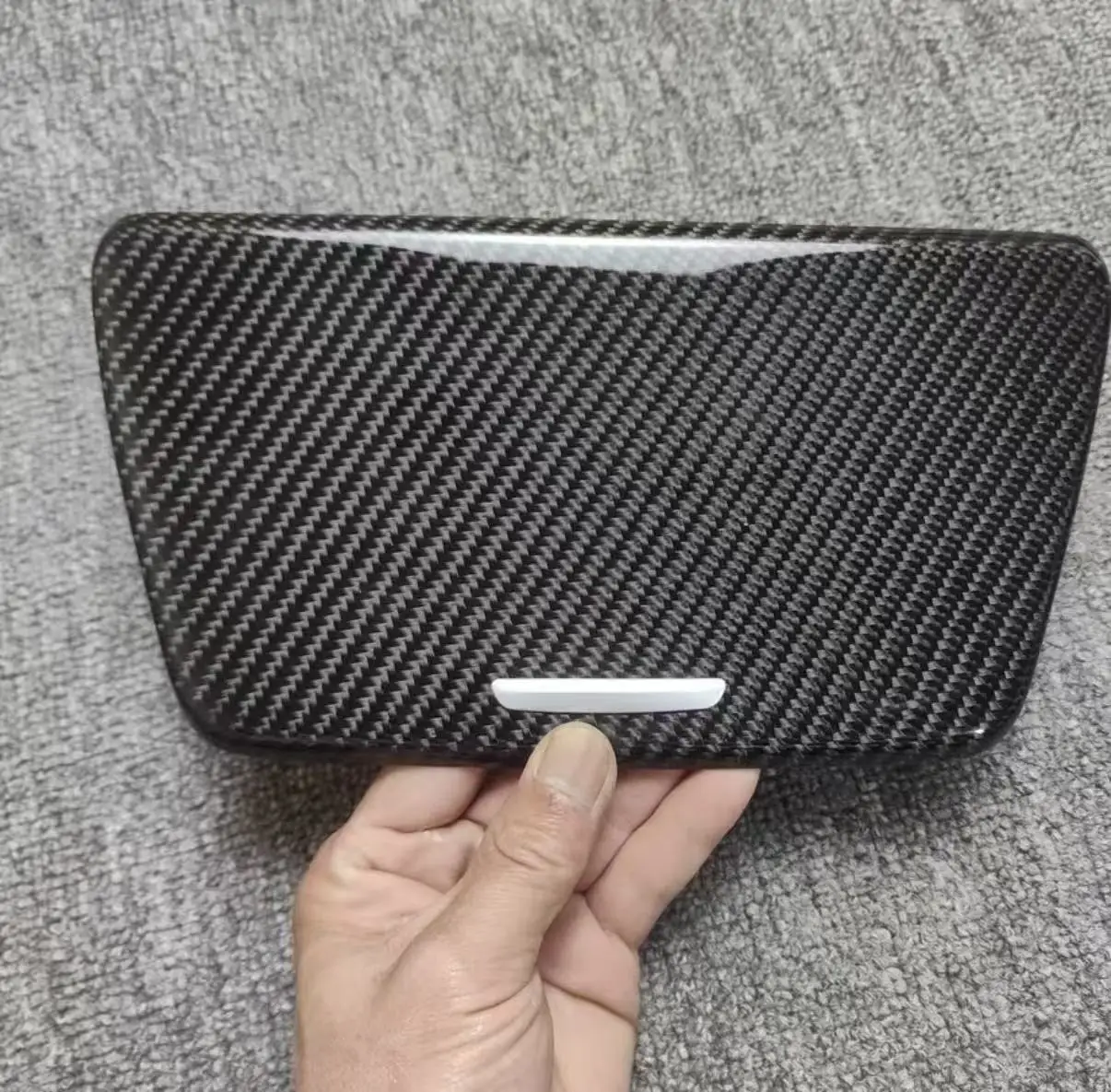 3K 240gsm 4 × 4 red blue Kevlar and carbon fiber blended twill fabric 40"/100cm aramid fiber blended carbon fiber Kevlar fabric.
3K 240gsm 4 × 4 red blue Kevlar and carbon fiber blended twill fabric 40"/100cm aramid fiber blended carbon fiber Kevlar fabric.