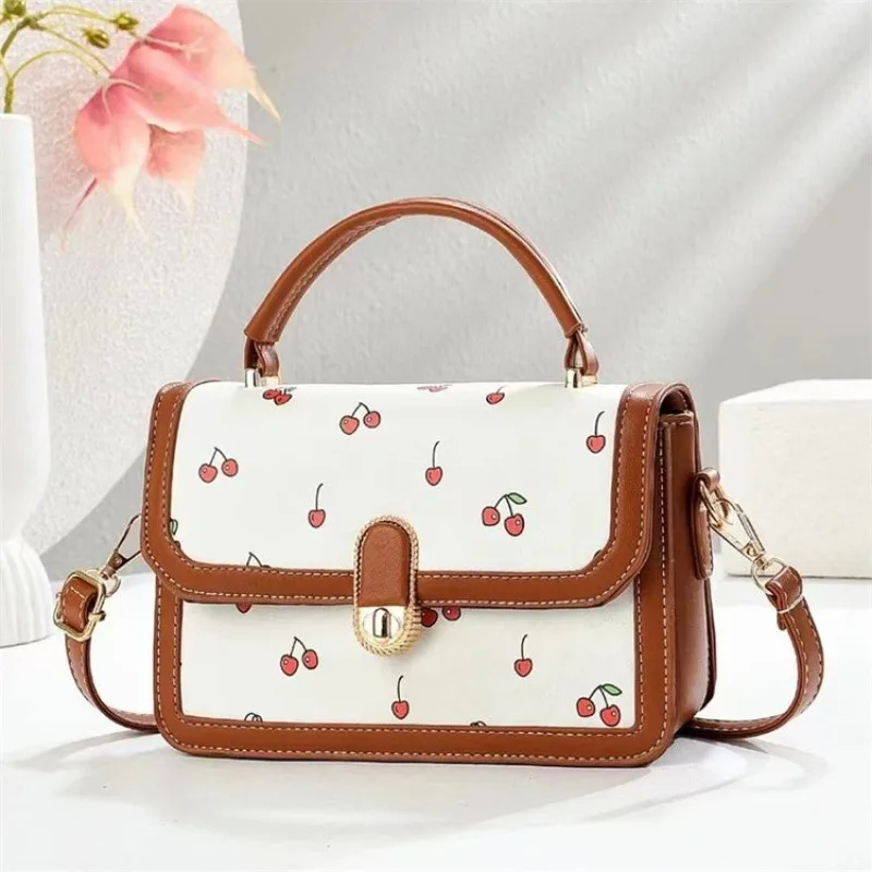 Fashionable Large Diaper Bag Ladies Capacity Handbag Leather Crossbody Shoulder Messenger Purse Tote Designer
Fashionable Large Diaper Bag Ladies Capacity Handbag Leather Crossbody Shoulder Messenger Purse Tote Designer