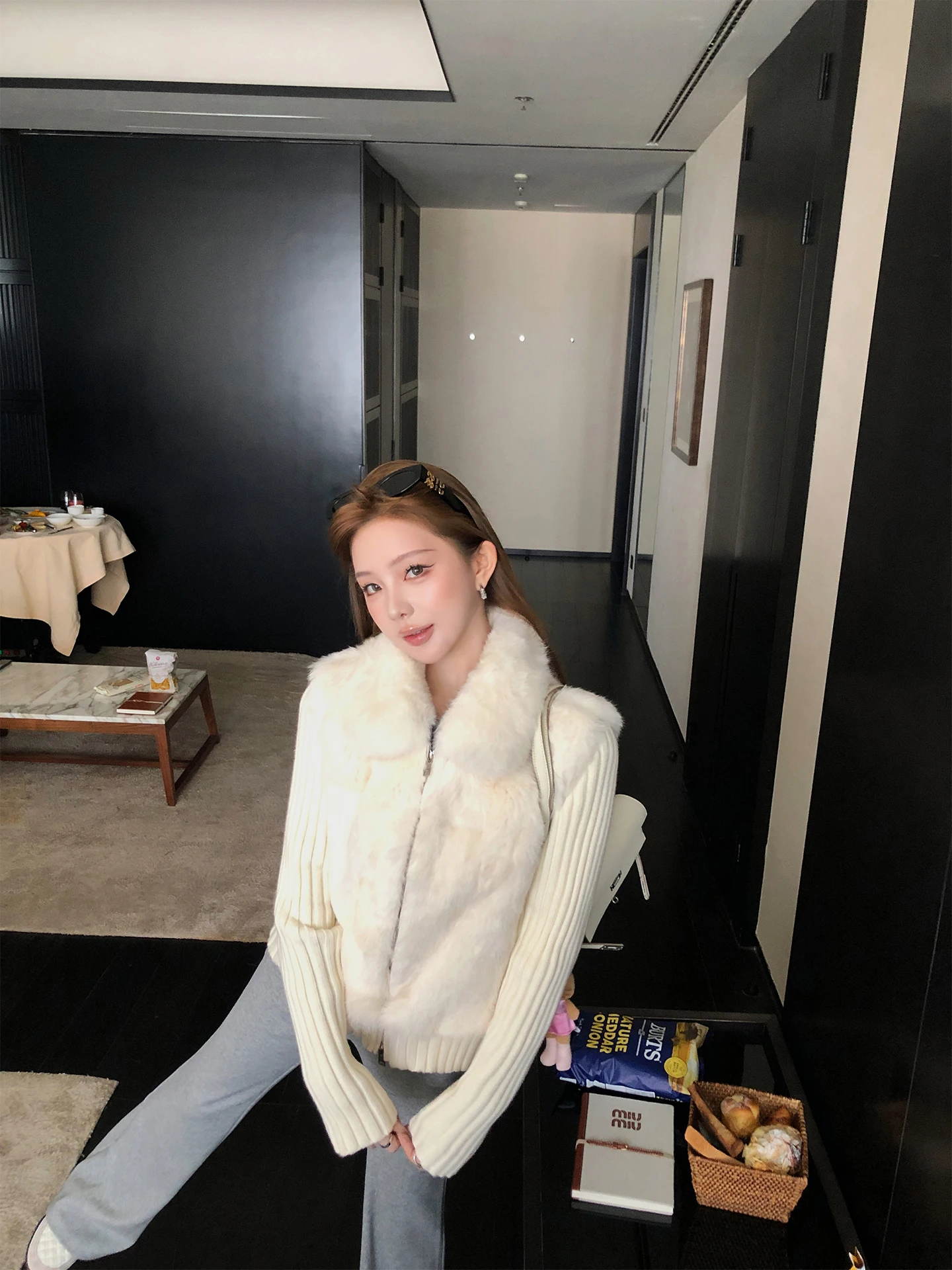 Rcliu Real Rabbit Fur Jaet Women Knitted Patchwork Winter Coat Stand Collar Full Skin Design Easy Clean Long Sve
Rcliu Real Rabbit Fur Jaet Women Knitted Patchwork Winter Coat Stand Collar Full Skin Design Easy Clean Long Sve