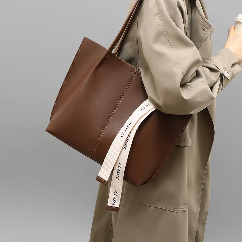Tote Bag Versatile Popular Genuine Leather Portable Large Capacity Shoulder Bag Bucket Bag Shopping Bag Shoulder Bag
Tote Bag Versatile Popular Genuine Leather Portable Large Capacity Shoulder Bag Bucket Bag Shopping Bag Shoulder Bag