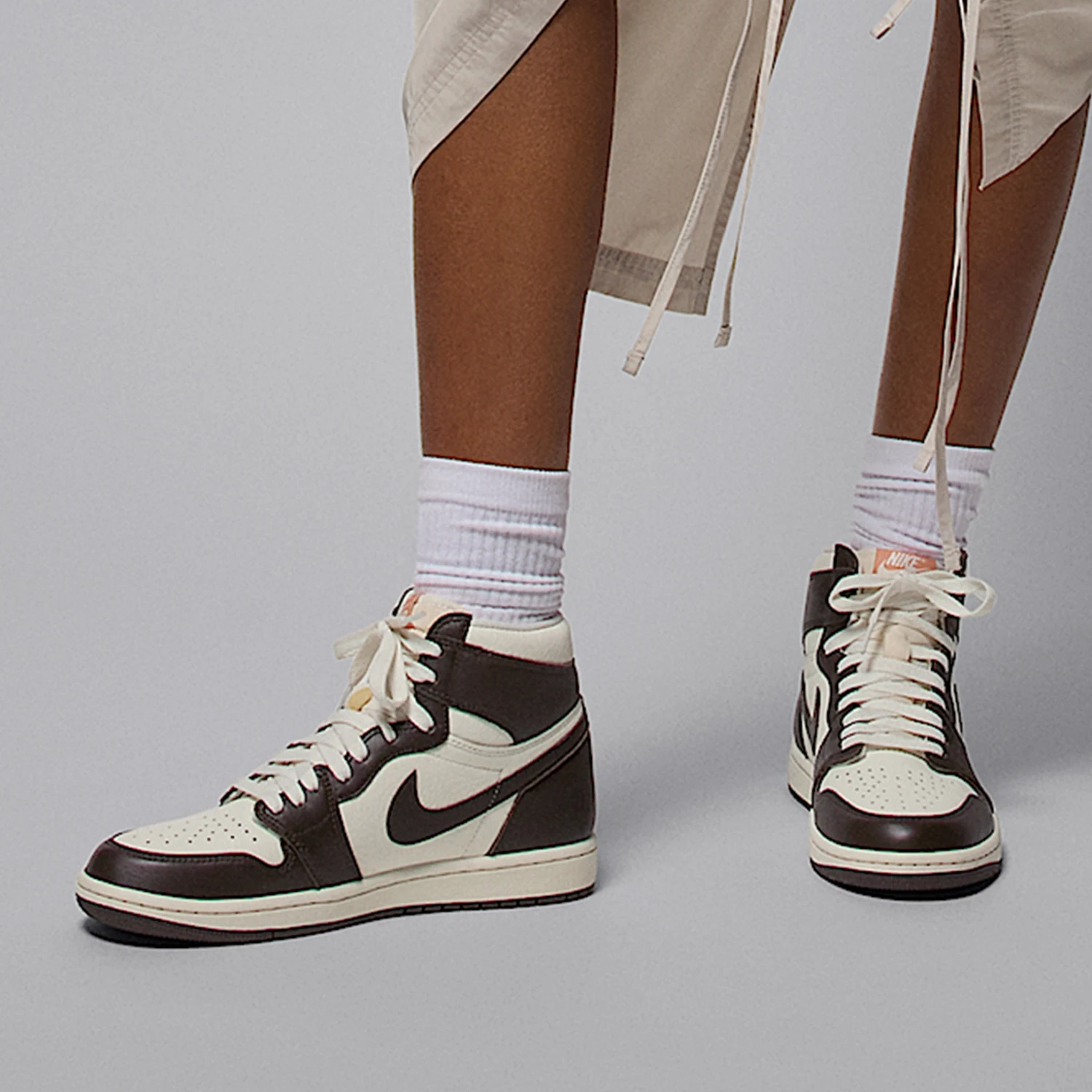 Nike Authentic Jordan Women's Sports Lace-Up Cushioned Classic Sneakers FD2596-200
Nike Authentic Jordan Women's Sports Lace-Up Cushioned Classic Sneakers FD2596-200