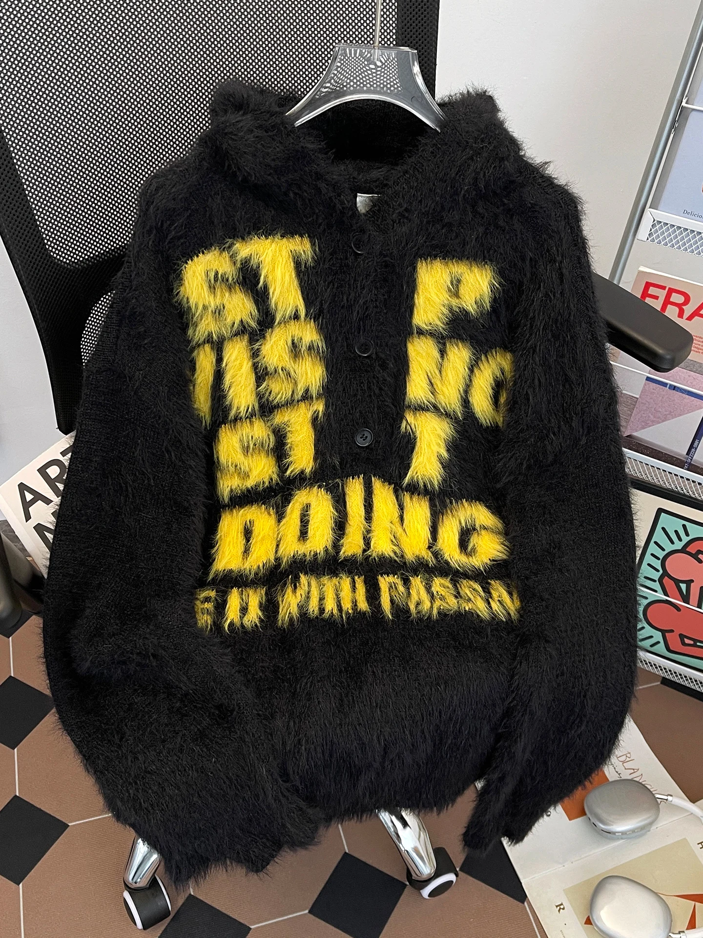 Осенне-зимний мужской свитер с капюшоном из норки, повседневный, винтажный, теплый, свободный, вязаный, для подростков и молодежи
Осенне-зимний мужской свитер с капюшоном из норки, повседневный, винтажный, теплый, свободный, вязаный, для подростков и молодежи