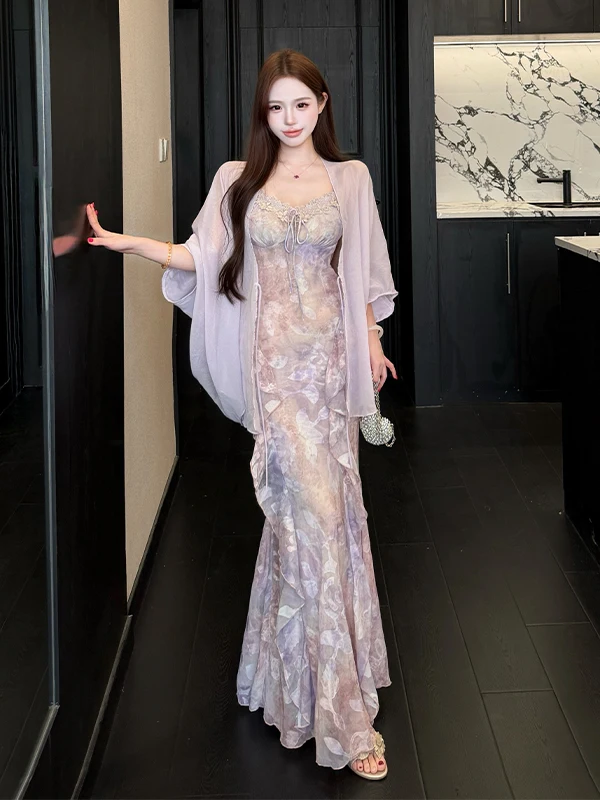 Women's Summer Lace Splice Mesh Long Skirt Anti-Uv Open Cardigan Two-Piece Set Slimming Gradient Belted Halter Neck Dress
Women's Summer Lace Splice Mesh Long Skirt Anti-Uv Open Cardigan Two-Piece Set Slimming Gradient Belted Halter Neck Dress