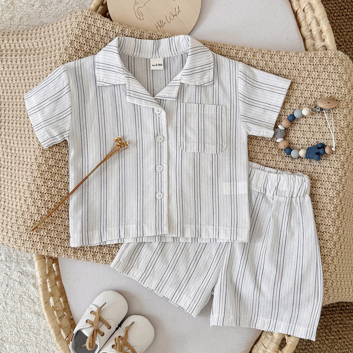Summer Baby Boys Girls Breathable lapel Neck Short Sleeve Shorts Striped Set Two-piece Set Leisure Style Set 0-3Y
Summer Baby Boys Girls Breathable lapel Neck Short Sleeve Shorts Striped Set Two-piece Set Leisure Style Set 0-3Y
