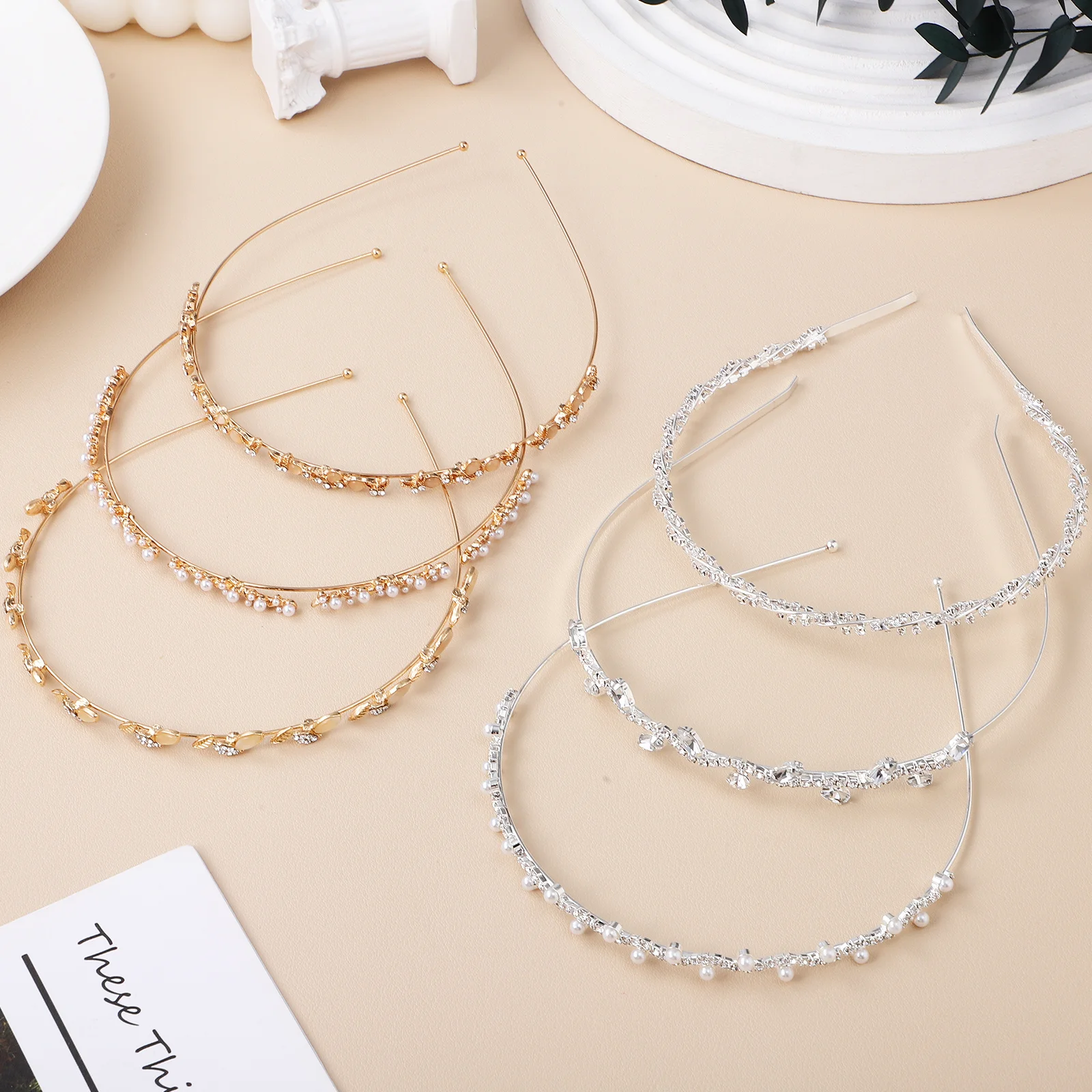 6pcs Rhinestone For Wedding Bridal Hair Crown Pearl Wedding Headband Crystal Women Party Prom Decor Accessories
6pcs Rhinestone For Wedding Bridal Hair Crown Pearl Wedding Headband Crystal Women Party Prom Decor Accessories