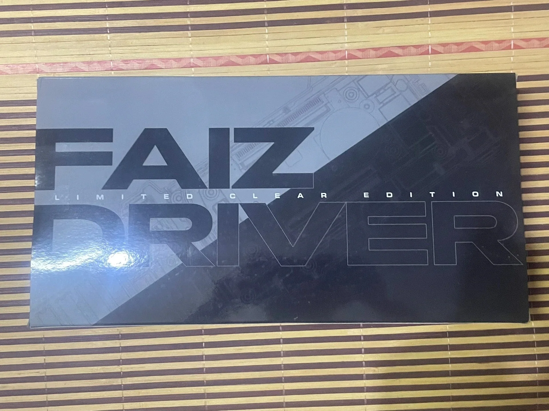 Original Bandai Kamen Rider Faiz 555 Dx Transformation Belt Transparent Clear Limited Edition Super Best Model Collectible Toys
Original Bandai Kamen Rider Faiz 555 Dx Transformation Belt Transparent Clear Limited Edition Super Best Model Collectible Toys
