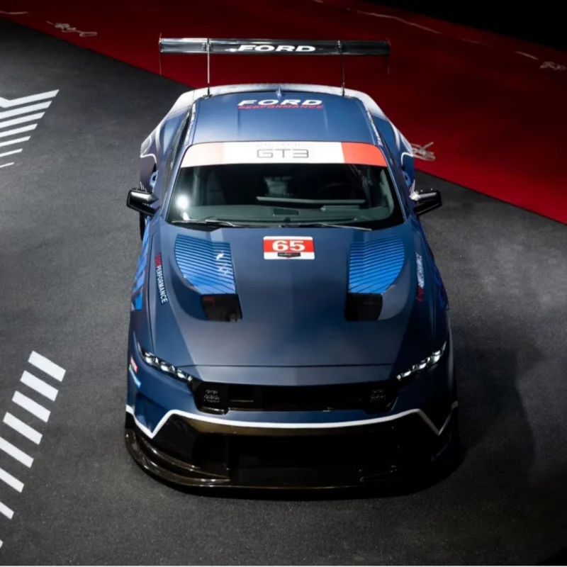 Suitable for 2024+ Ford Mustang modified GT3 model carbon fiber perforated engine hood
Suitable for 2024+ Ford Mustang modified GT3 model carbon fiber perforated engine hood