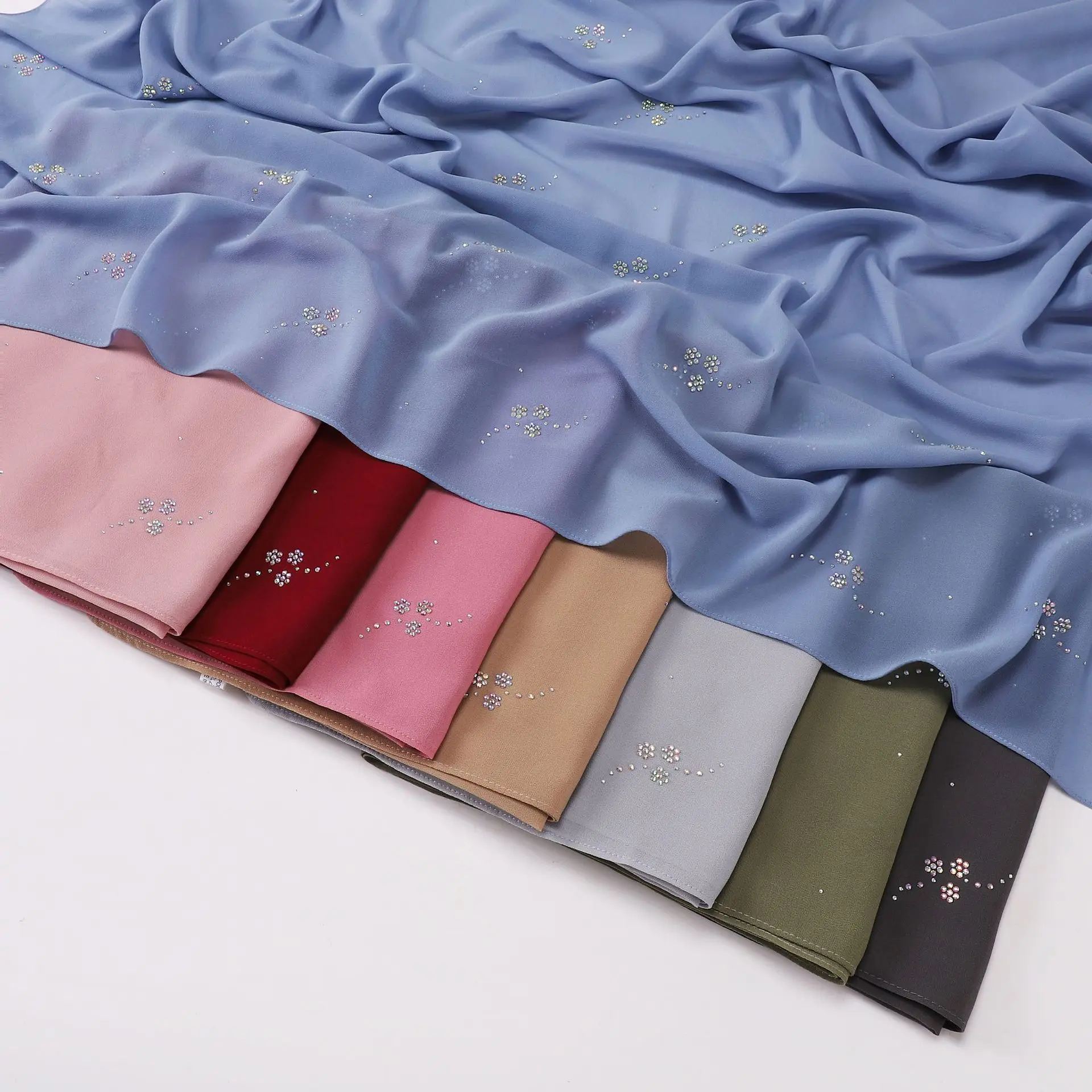 110*110cm Square Scarf Pearl Chiffon Long Scarves Muslim Hijab Women Shawls Wrap Turban Rhinestone Headscarf Bandanas Kerchief
110*110cm Square Scarf Pearl Chiffon Long Scarves Muslim Hijab Women Shawls Wrap Turban Rhinestone Headscarf Bandanas Kerchief