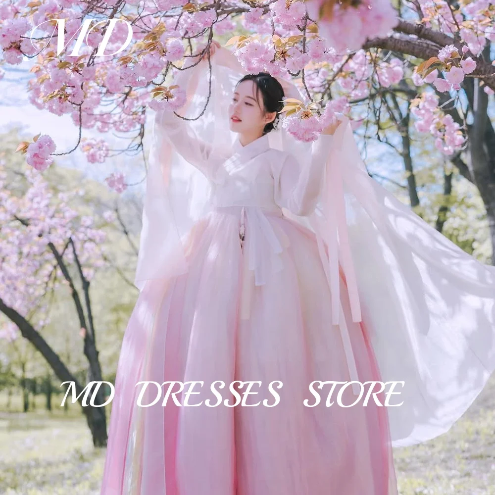 MD Pink Tulle Hanbok V-Neck Full Sleeve Wedding Dresses For Korean Lady Photo Shoot Bridal Gown Customised Formal Dress 2025
MD Pink Tulle Hanbok V-Neck Full Sleeve Wedding Dresses For Korean Lady Photo Shoot Bridal Gown Customised Formal Dress 2025